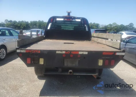 2011 Chevrolet Silverado C2500 Heavy Duty z USA, uszkodzony, nr VIN 1GC1CVCG9BF240214